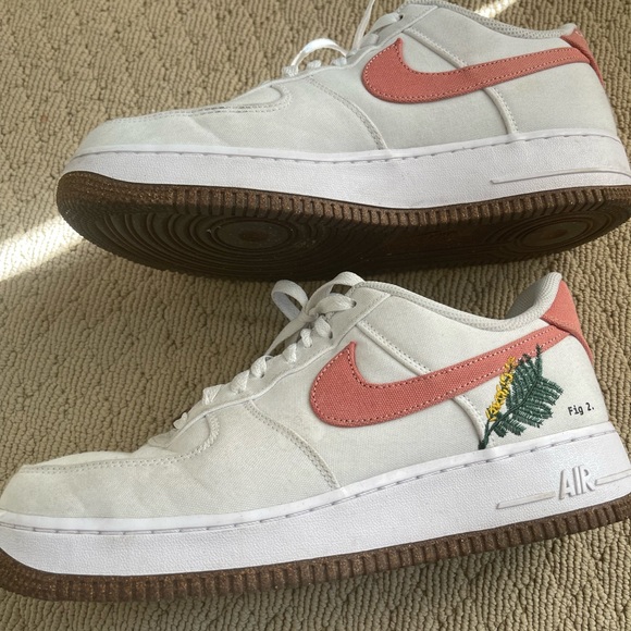 COPY - Nike Air Force One Catechu Limited Edition - Picture 2 of 4